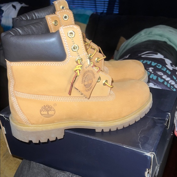 Timberland Tan Leather Boots - Picture 1 of 3